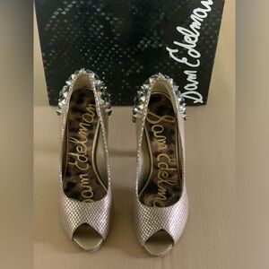Sam Edelman Leather Spiked Heels   Color: Egypt Gold Size:6 😍